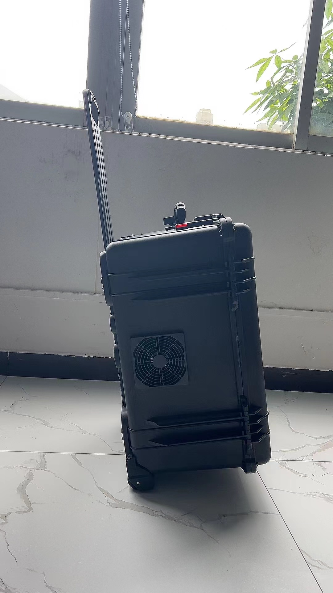 铁山港手拉箱型移动通信干扰器